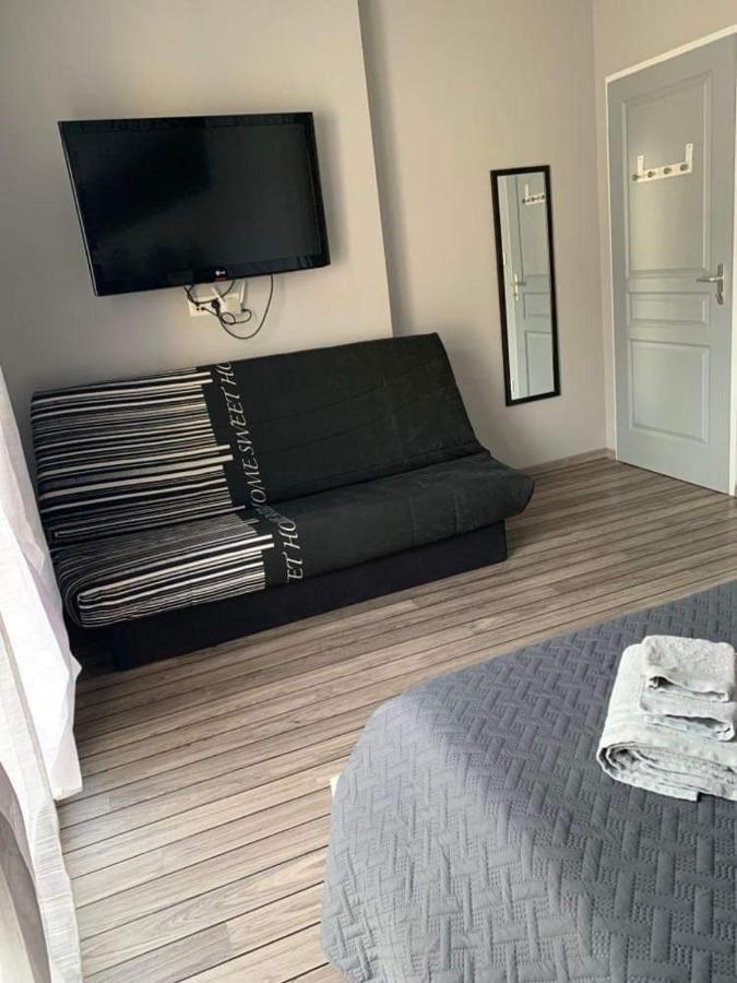 Chambres D'Hotes Chez Estelle Creches-sur-Saone Exterior photo