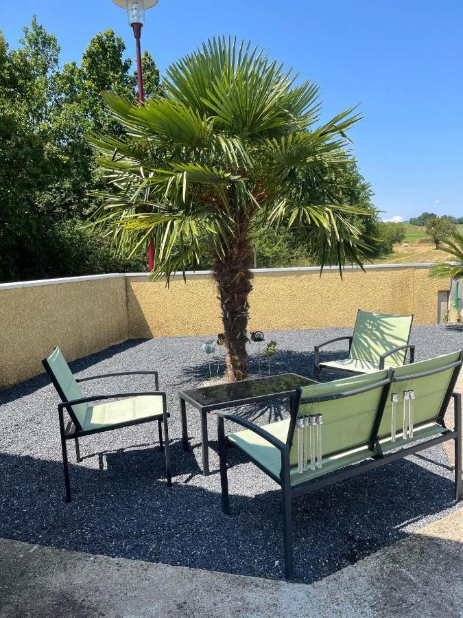 Chambres D'Hotes Chez Estelle Creches-sur-Saone Exterior photo
